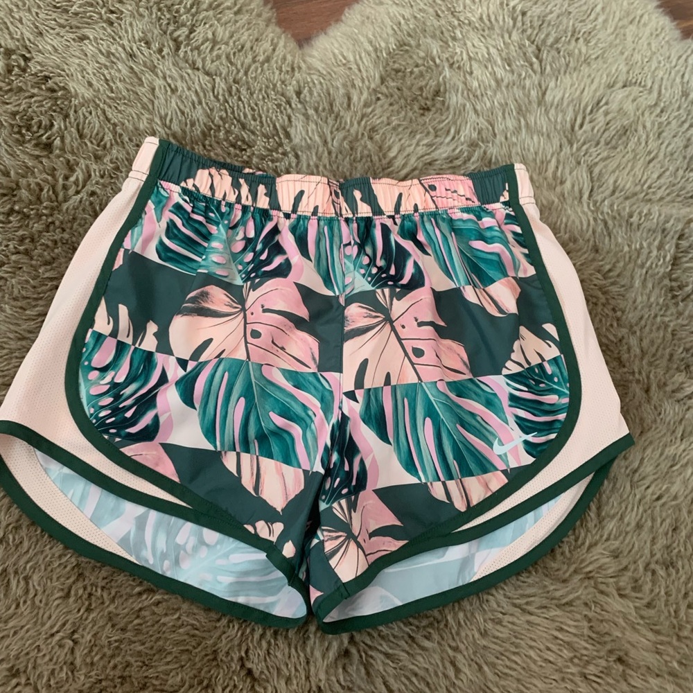 NIKE SHORT S